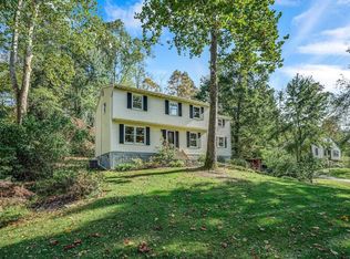 36 Dale Rd, Hopewell Junction, NY 12533