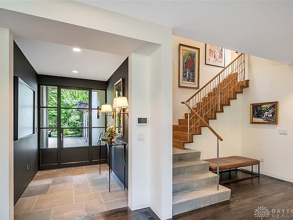 5th image of 9935 Lakewood Ln