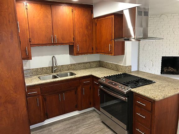 3rd image of 7642 Milton Ave #D