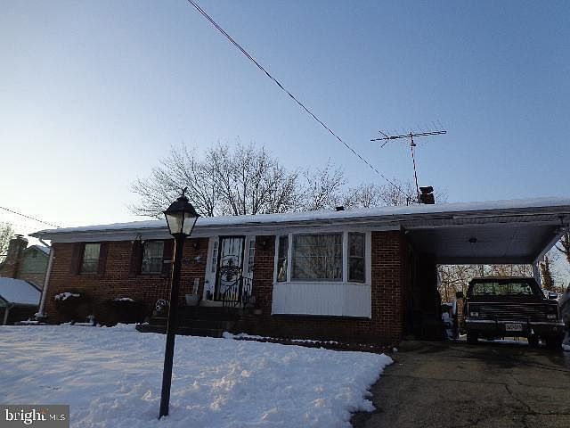 1st image of 7909 Gambier Dr