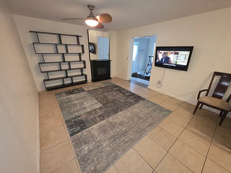 5701 McKinley St #4 — Photo 6