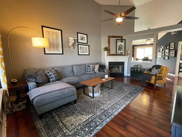 2916 Delta Queen Dr — Photo 3