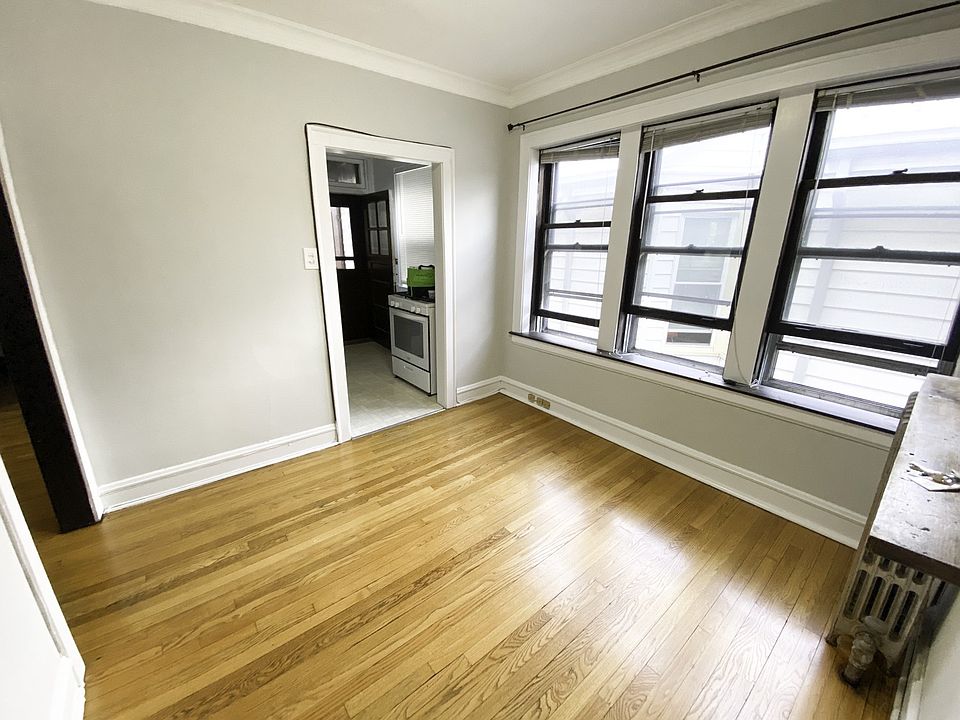 1st image of 4449 N Leavitt St #44531