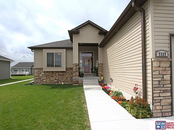 2nd image of 7337 Lilee Ln