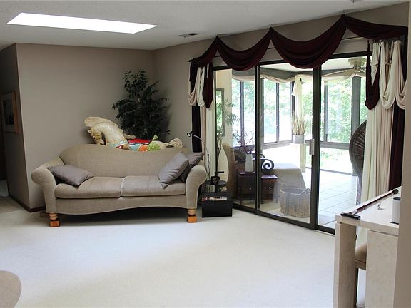2nd image of 2341 Seven Pines Dr Unit 5
