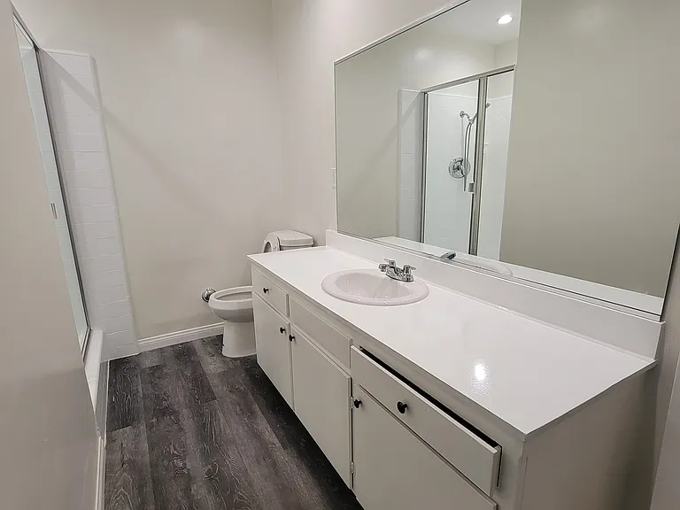 525 Fischer St #1 — Photo 9