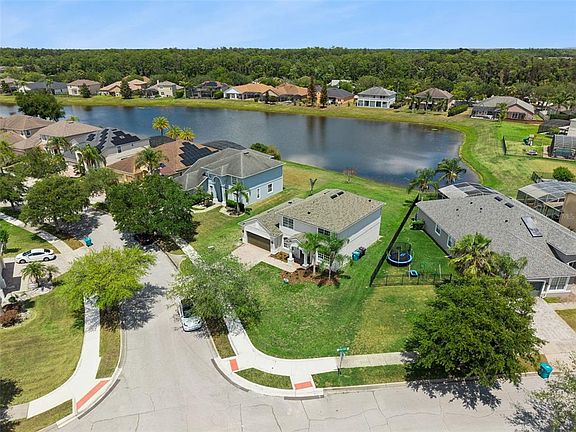 3rd image of 5979 Winchester Isle Rd