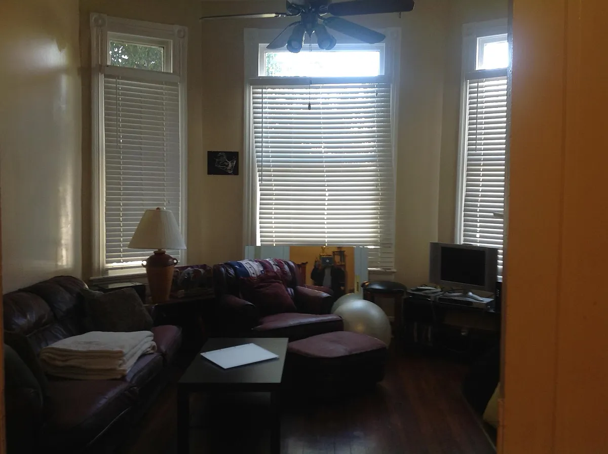 Building Photo - 1314 Abercorn St #DOWNSTAIRS