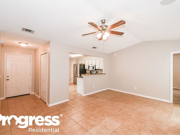 5th image of 8059 Toulon Ct