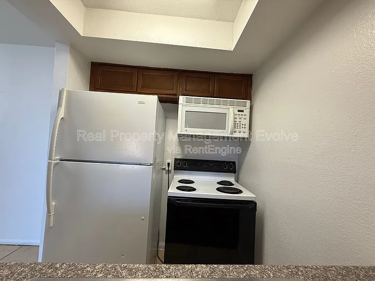 8821 N 2nd St #B — Photo 6