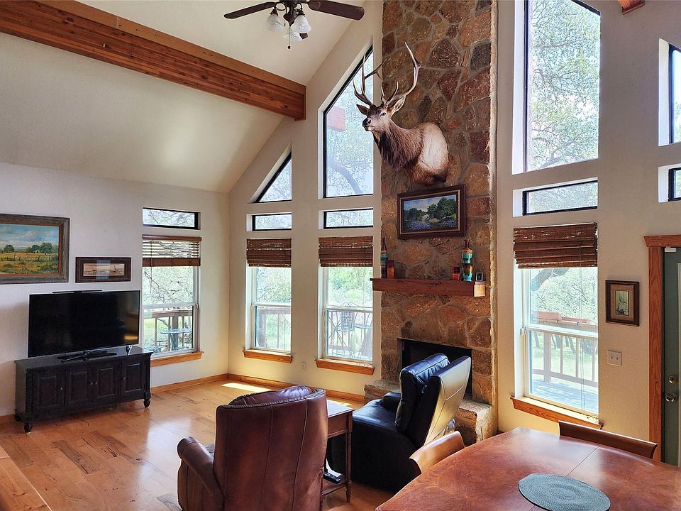 1st image of 601 Echo Dr