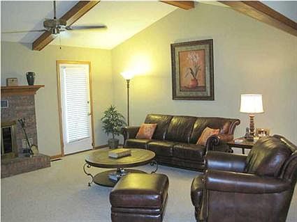 4th image of 4500 Woods Tower Dr