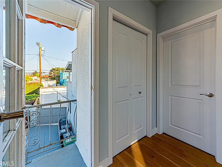 1226 Meadowbrook Ave — Photo 32