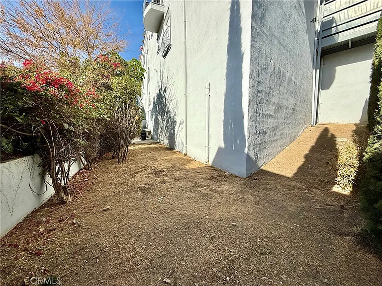 11989 Laurelwood Dr #1 — Photo 34