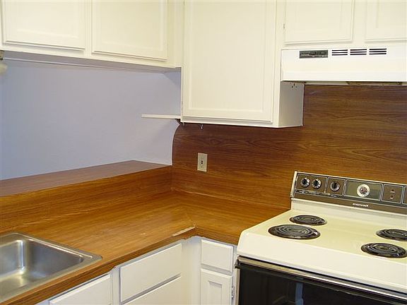 4th image of 13906 Mingo Cay Ct APT 8