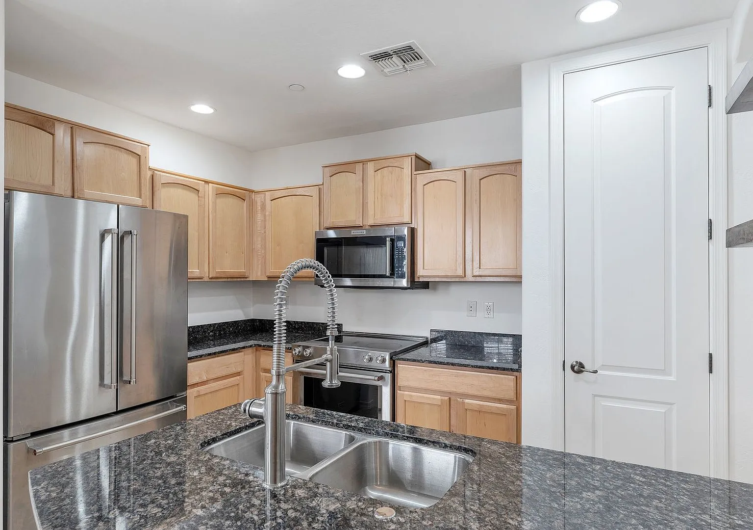 3 Bedroom 2.5 Bath at Villa Verona Scottsdale — Photo 2