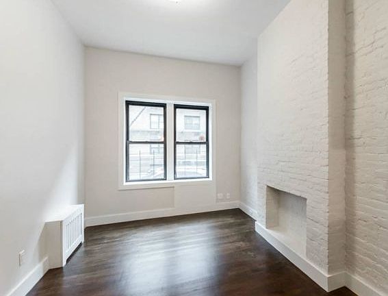 4th image of 306 E 89th St #0B