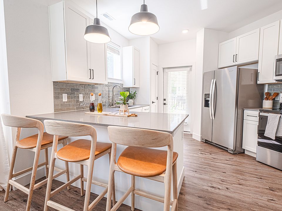 Representative Living Room | The Nash