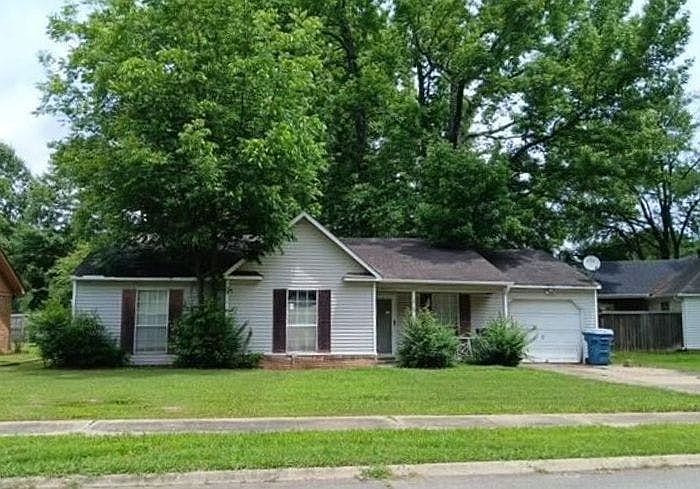 1st image of 20 Pinedale Cir