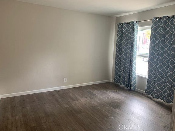 2nd image of 1809 E 4th St APT 5