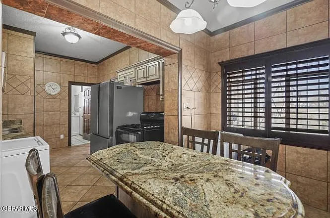 3 bed, 2.0 bath, 1117 sqft, $1,499 — Photo 4