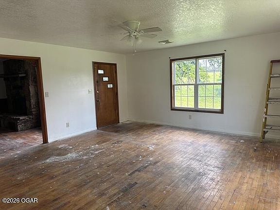 2nd image of 14247 Highway 43