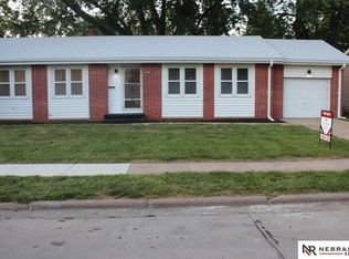 4944 Ruggles St, Omaha, NE 68104