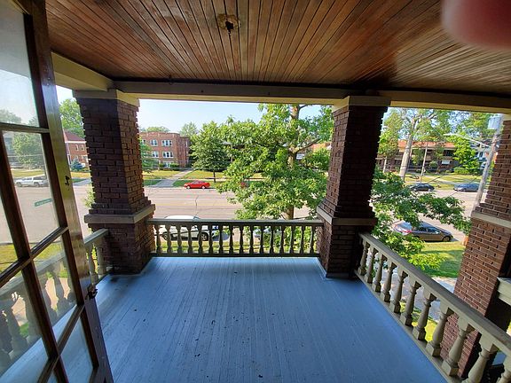 2nd image of 15117 Clifton Blvd #4