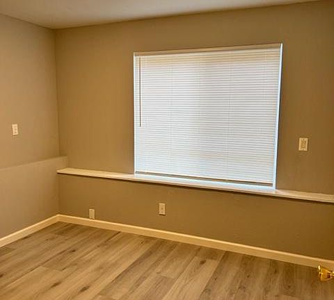 3rd image of 3126A Cabrillo St