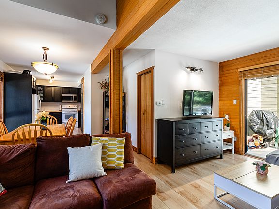 18 6125 Eagle Cr-7_10152025