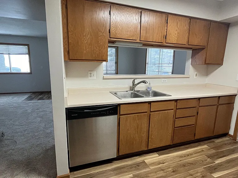 15962 Granada Ave — Photo 8
