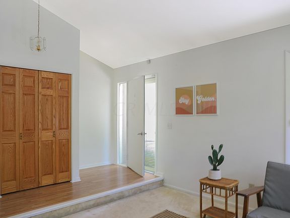4th image of 942 Elm Ct