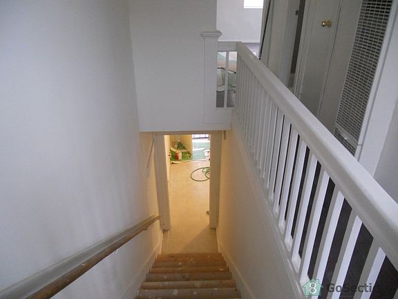 2nd image of 803 W 47th St