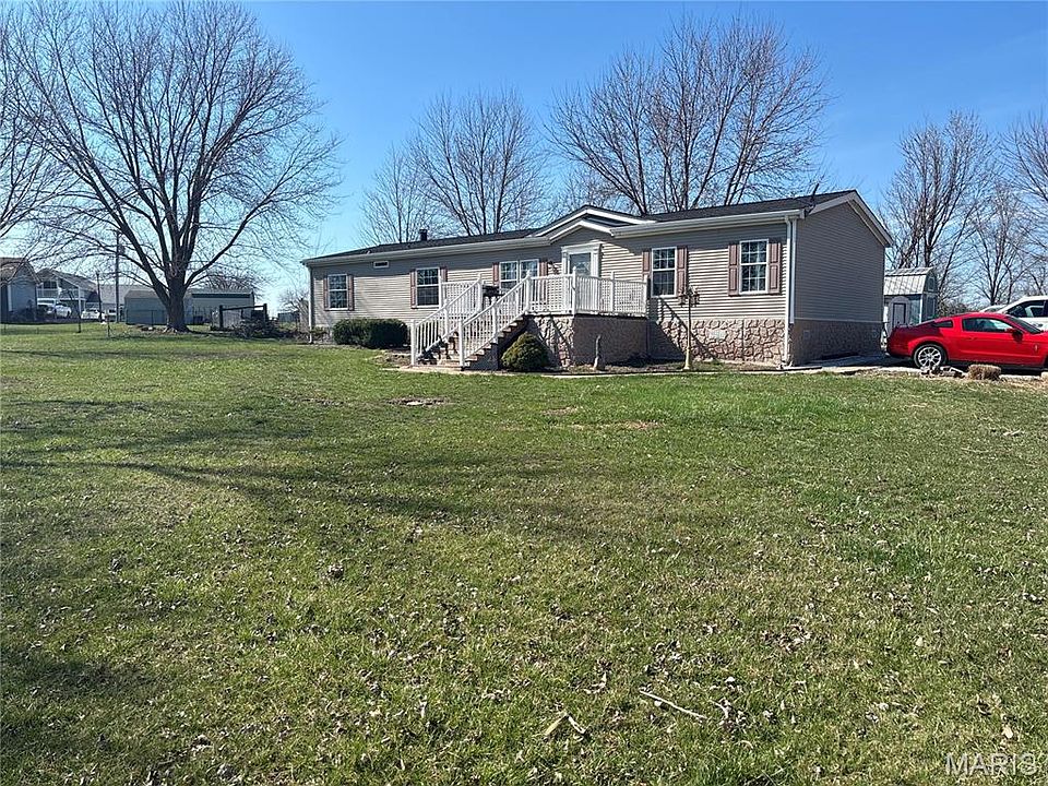 1st image of 214 College Cir