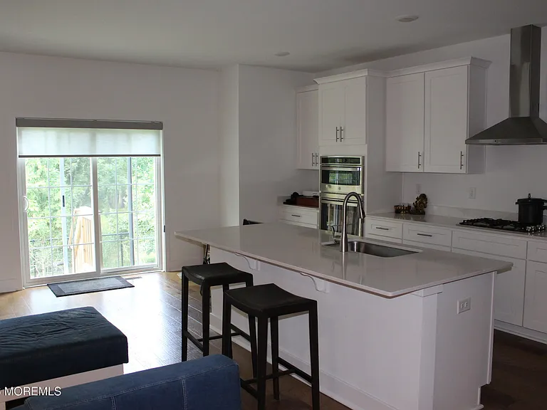 139 Woolley Ct — Photo 10