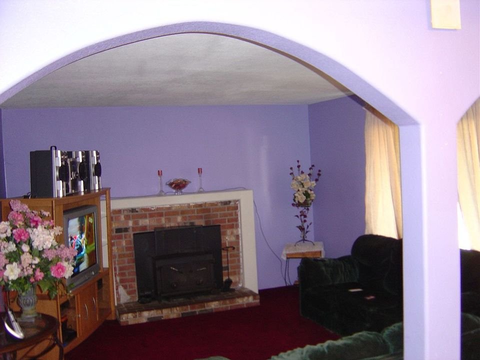 2nd image of 21005 Sandra Ln