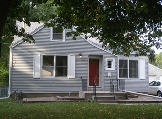 810 E Douglas Ave, Des Moines, IA 50316
