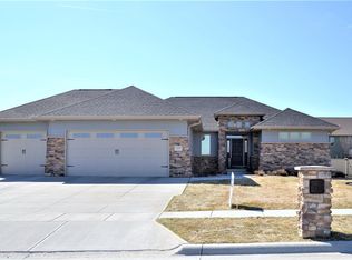 2504 W 37th St, Kearney, NE 68845