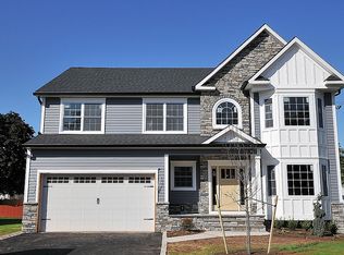 93 N Lincoln Ave, Colonia, NJ 07067