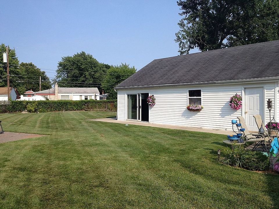 2nd image of 29536 Bonnie Dr