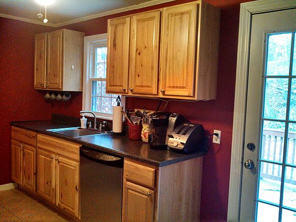 5th image of 109 Thurlow Dr