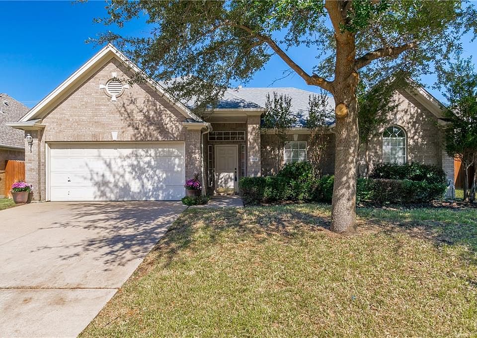 1st image of 2119 Ballycastle Dr