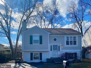 2303 Dartmouth Ln, Crofton, MD 21114