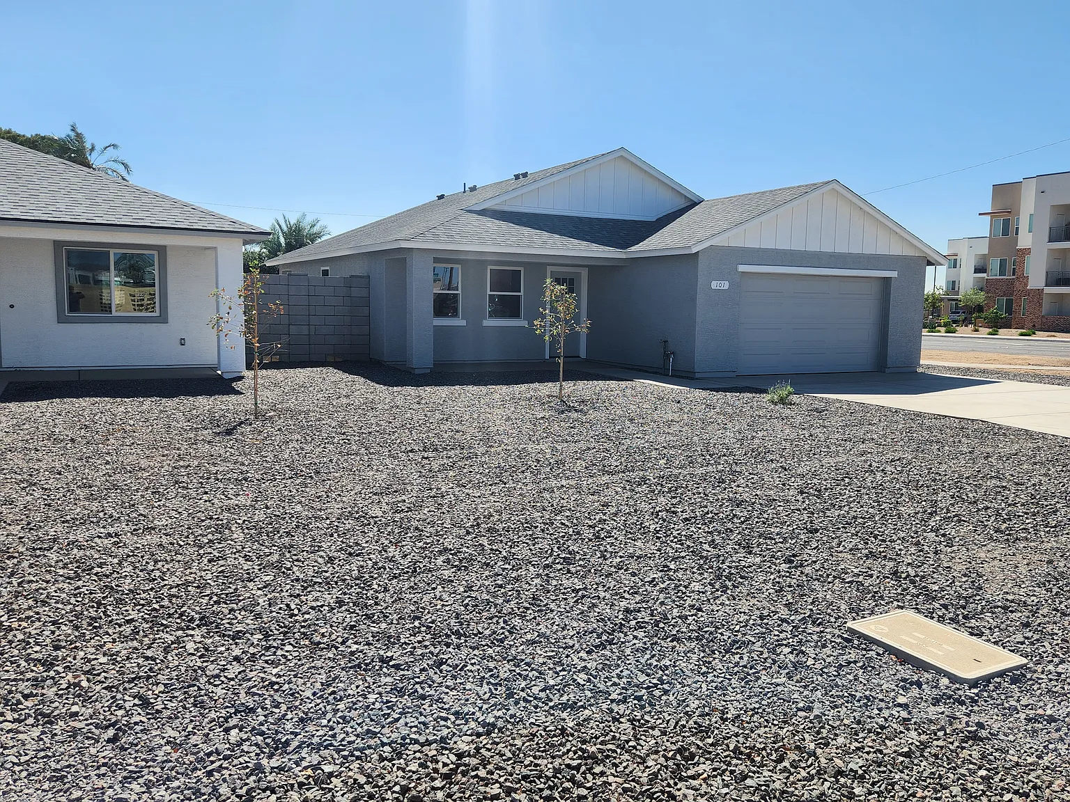 101 E Jackson Ave — Photo 2