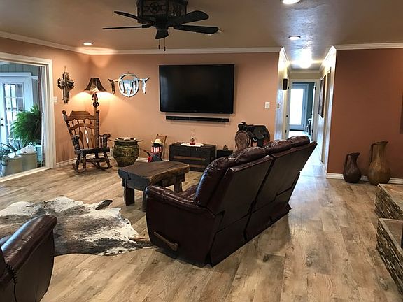 5th image of 2304 S Ike Ave
