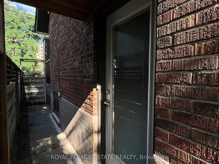 372 Victoria Park Ave — Photo 3