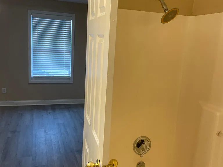 126 Crossing Ct #3 — Photo 14