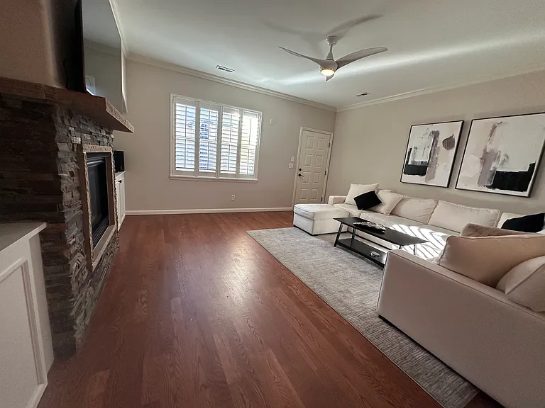 150 S Harrison St #2 — Photo 4