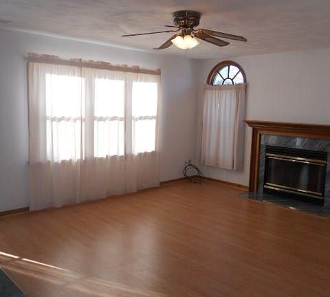 2nd image of 1709 Glassy Lake Dr