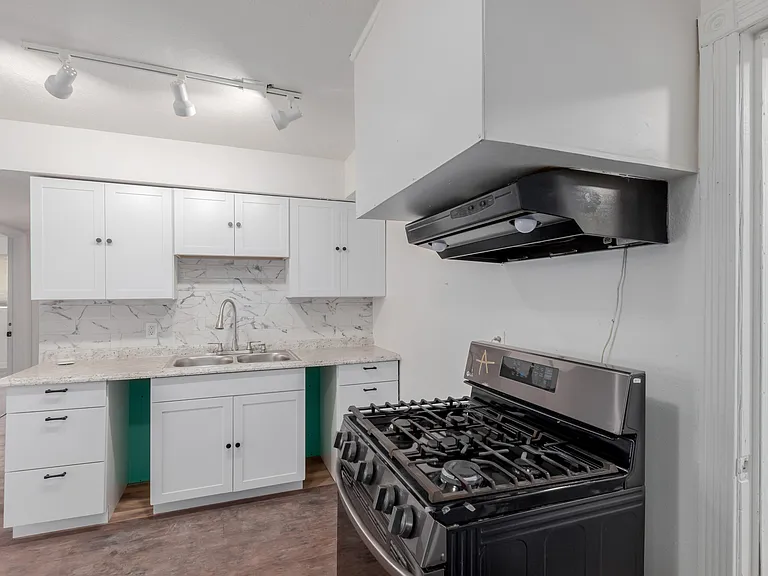 3622 W Sunland Ave — Photo 8